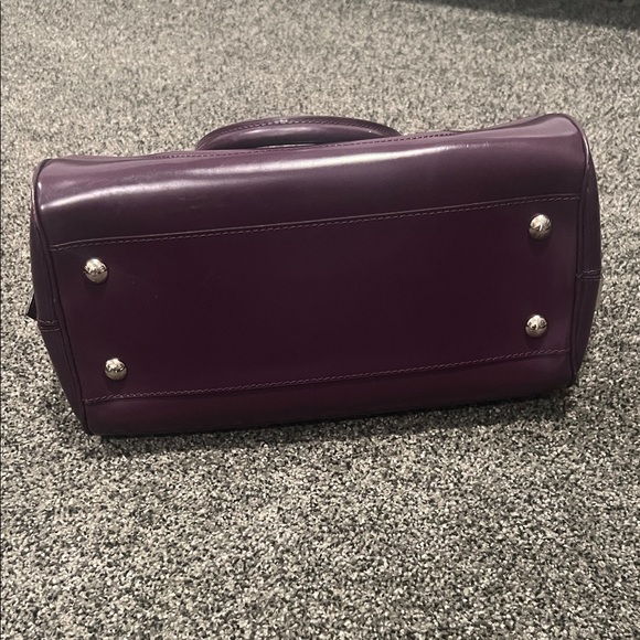 Elegant Purple Women's Handbag - Picture 5 of 9